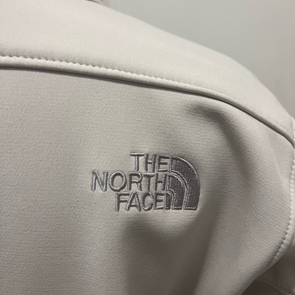 NWOT The North Face women’s Apex shell coat size M - Picture 9 of 16